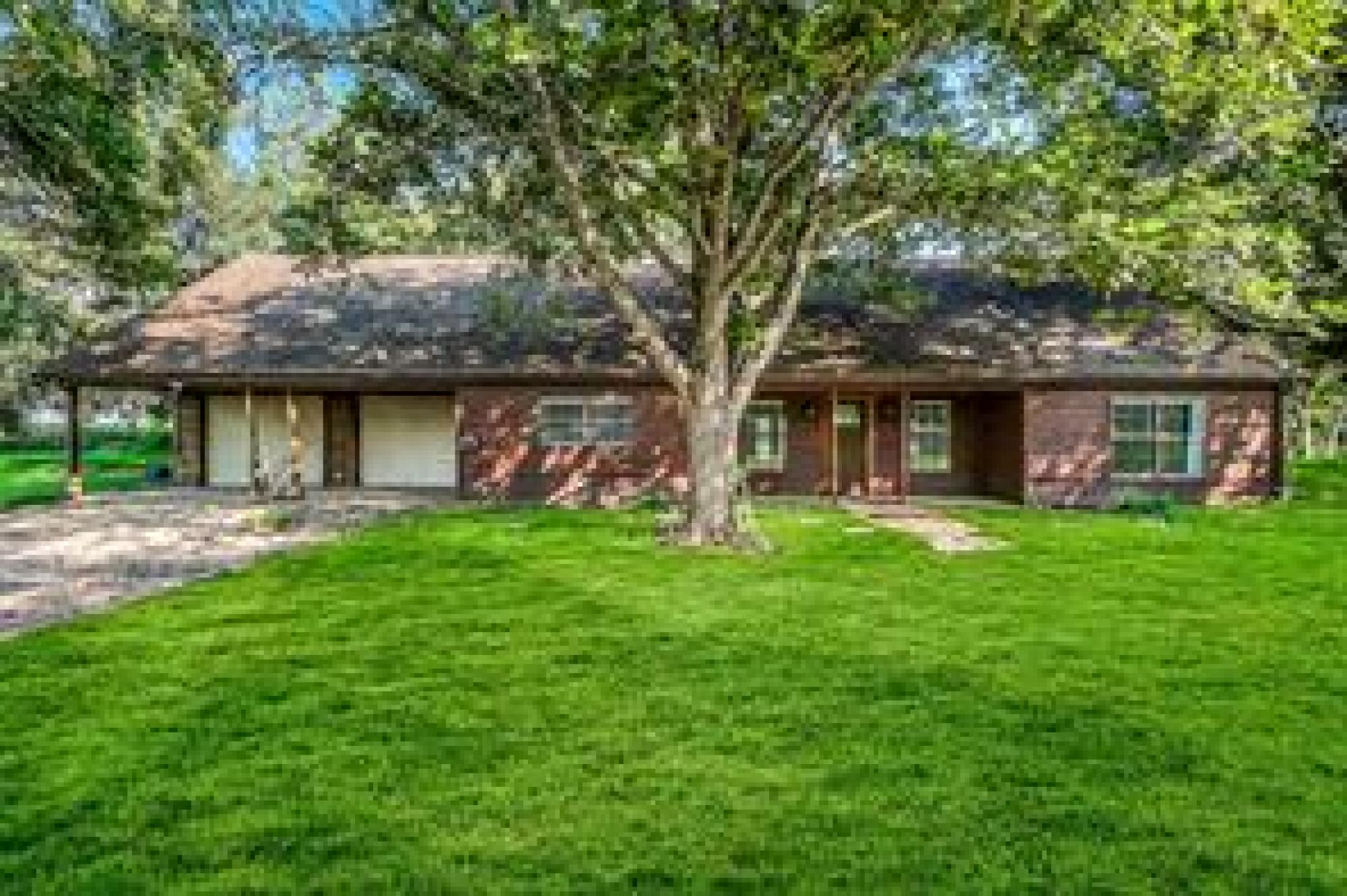 Picture of Home For Sale in Beasley, Texas, United States