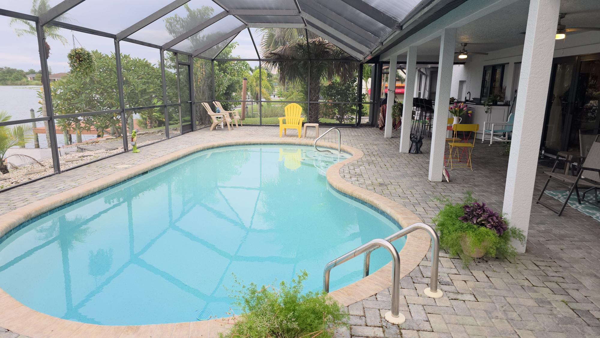 Picture of Home For Sale in Cape Coral, Florida, United States