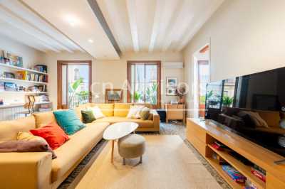 Apartment For Sale in Barcelona, Spain