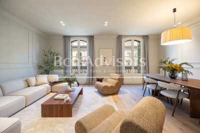 Apartment For Sale in Barcelona, Spain