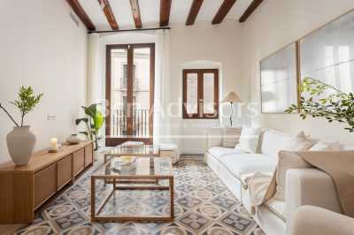 Apartment For Sale in Barcelona, Spain