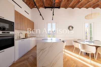 Apartment For Sale in Barcelona, Spain