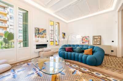 Apartment For Sale in Barcelona, Spain