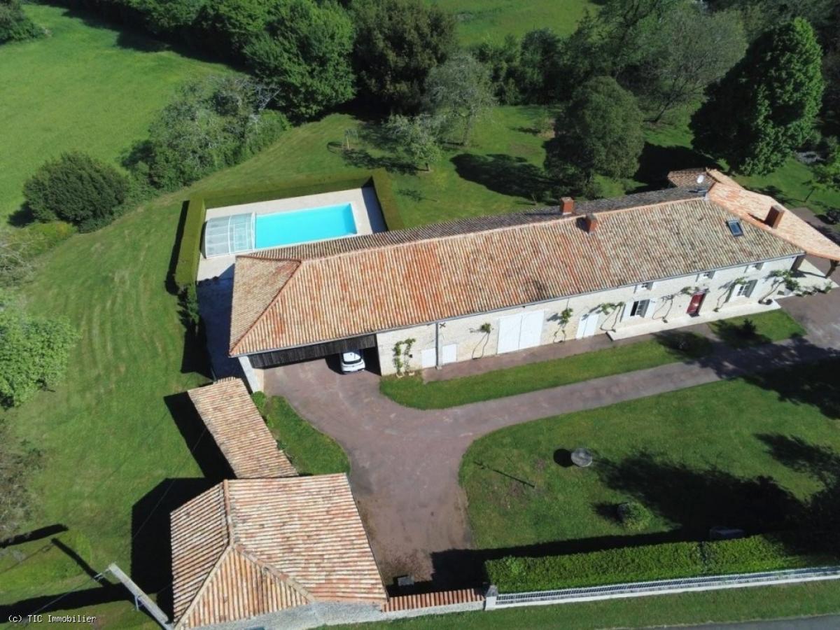 Picture of Home For Sale in Sauze Vaussais, Poitou Charentes, France