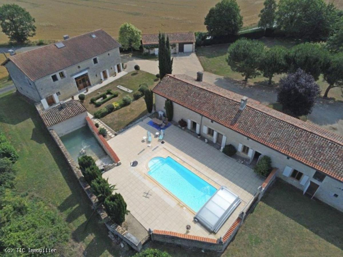 Picture of Home For Sale in Blanzay, Poitou Charentes, France