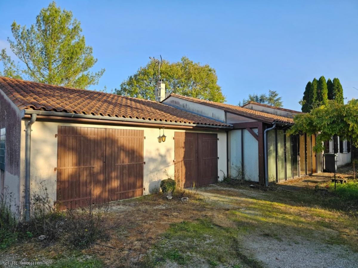 Picture of Home For Sale in Verteuil Sur Charente, Poitou Charentes, France