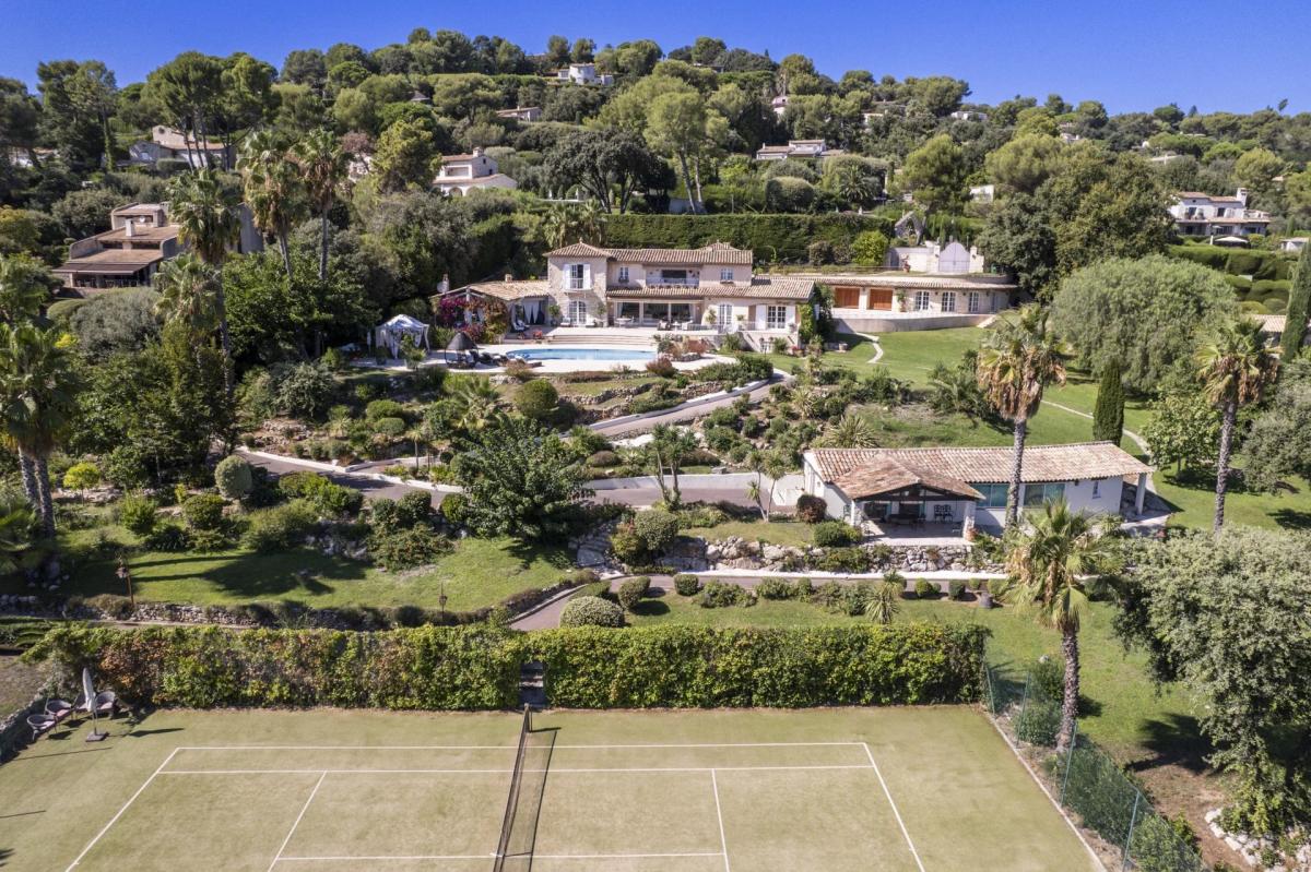 Picture of Villa For Sale in Saint Paul de Vence, Cote d'Azur, France