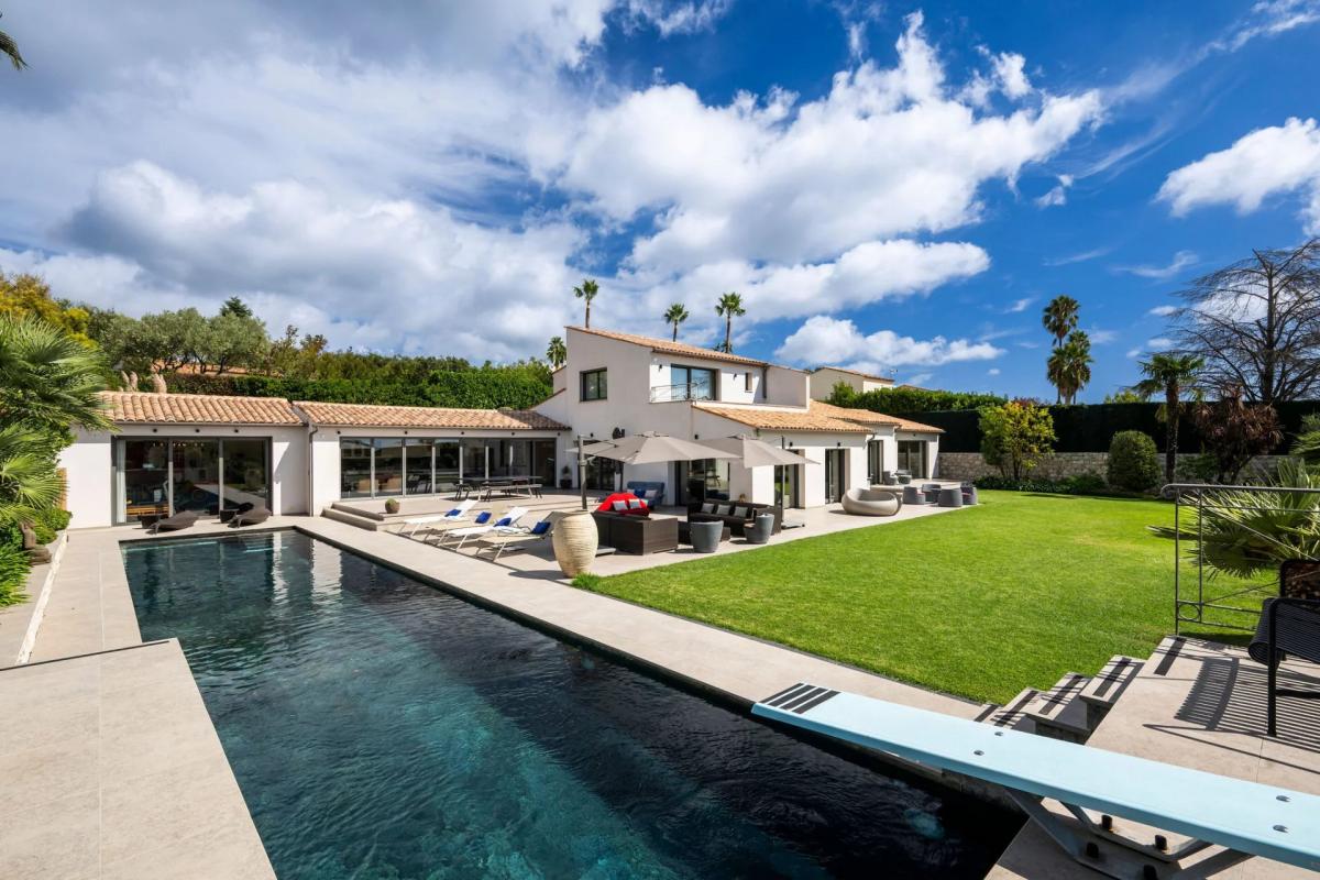Picture of Villa For Sale in Valbonne, Cote d'Azur, France