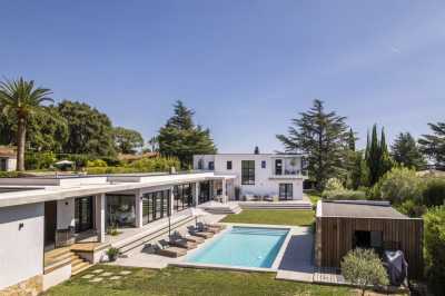 Home For Sale in Valbonne, France