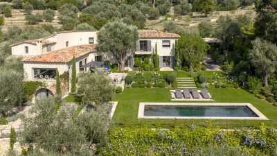Villa For Sale in Valbonne, France