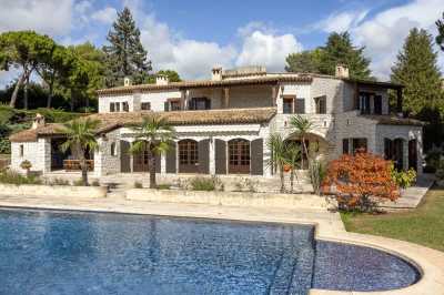 Villa For Sale in Saint Paul de Vence, France