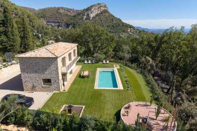 Villa For Sale in Vence, France