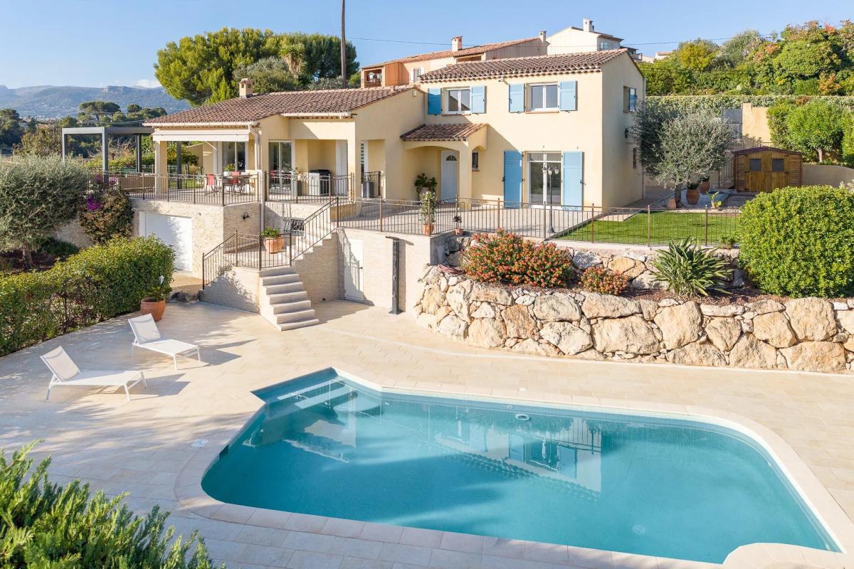 Picture of Villa For Sale in Saint Laurent Du Var, Provence-Alpes-Cote d'Azur, France