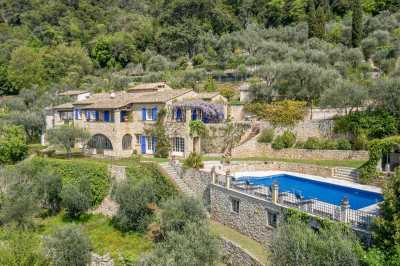 Villa For Sale in Cabris, France