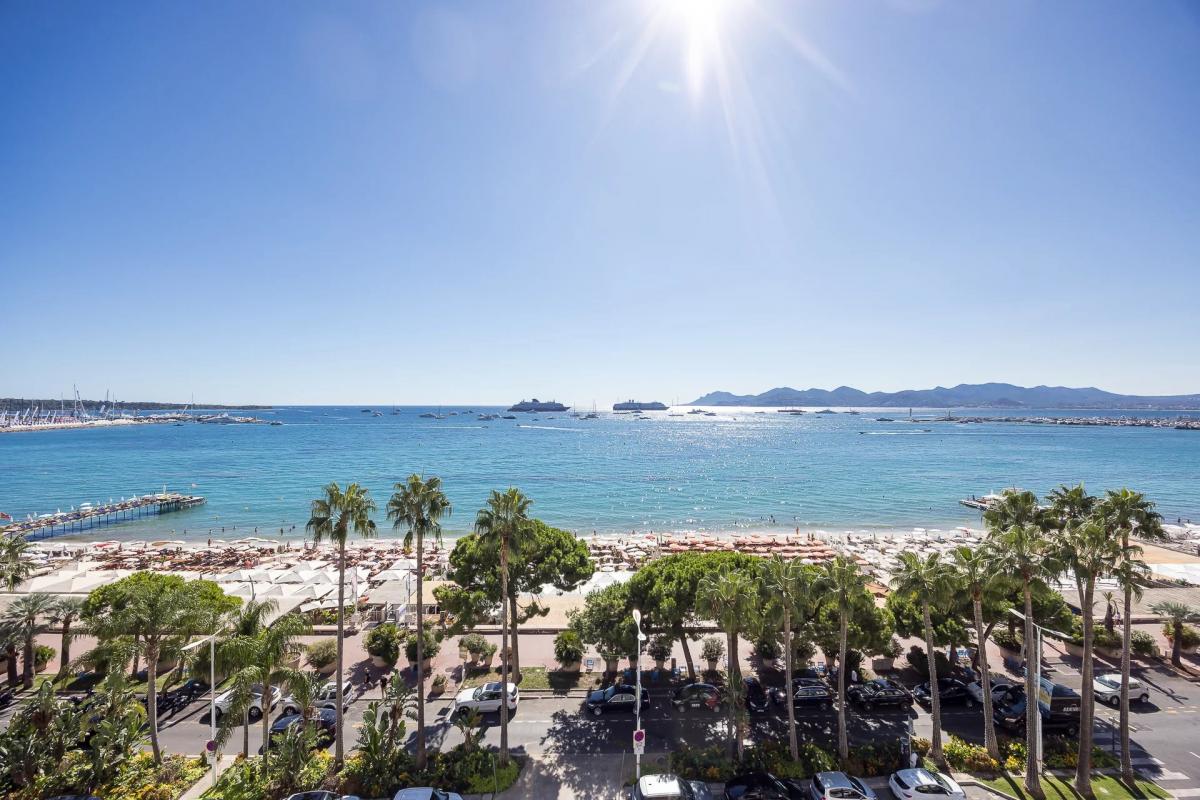Picture of Apartment For Sale in Cannes, Cote d'Azur, France