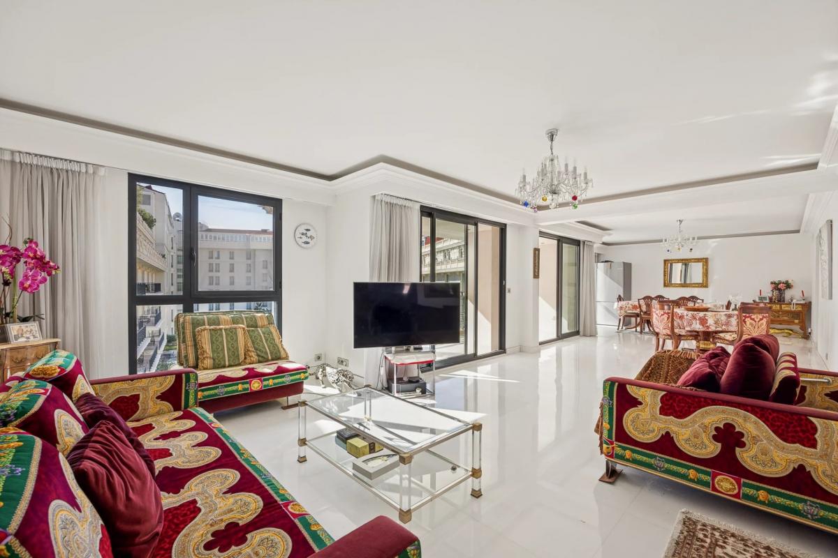 Picture of Apartment For Sale in Cannes, Cote d'Azur, France