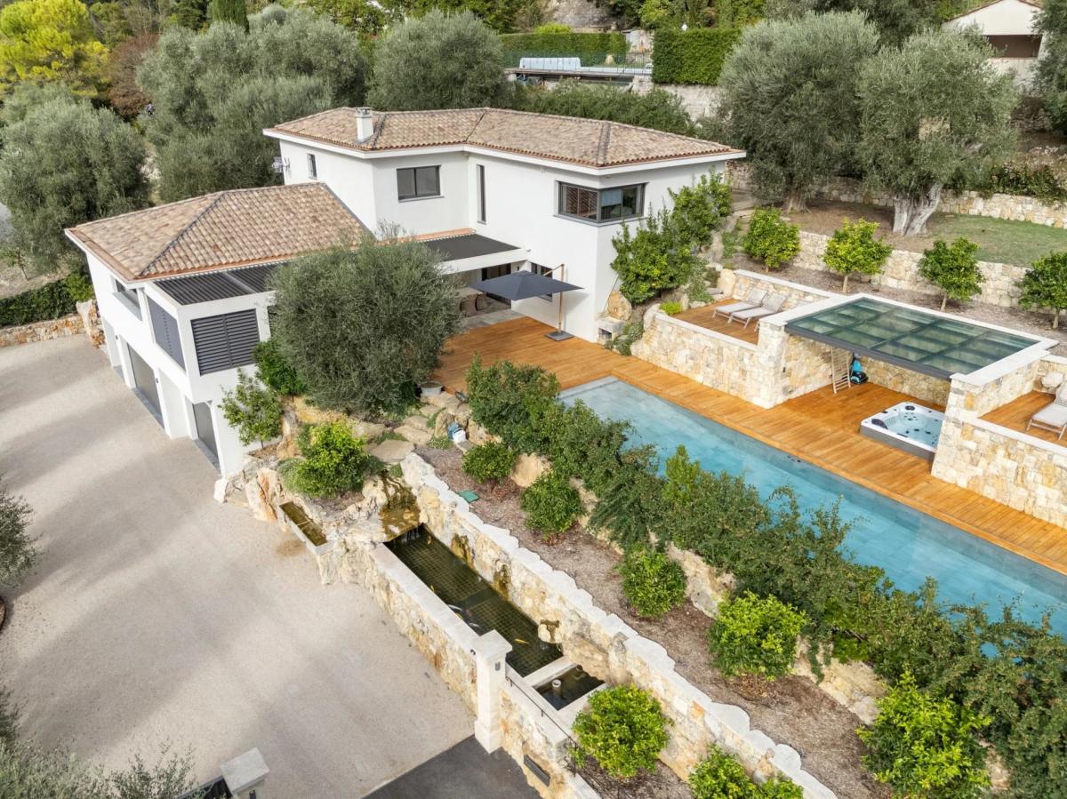 Picture of Villa For Sale in Mougins, Cote d'Azur, France