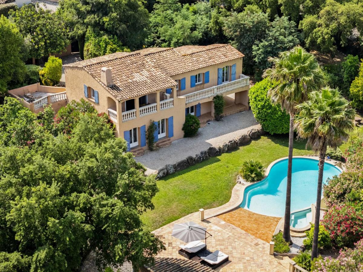 Picture of Villa For Sale in Grimaud, Cote d'Azur, France