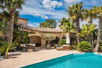 Villa For Sale in Grimaud, France