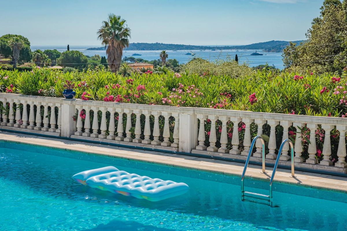 Picture of Villa For Sale in Grimaud, Cote d'Azur, France