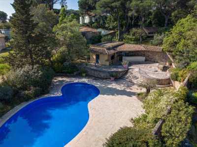 Villa For Sale in Sainte Maxime, France
