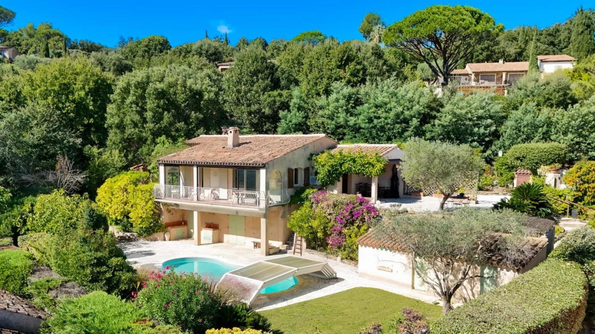 Picture of Villa For Sale in Grimaud, Cote d'Azur, France