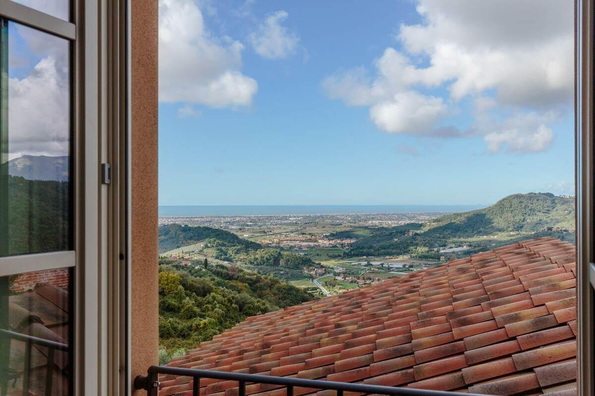 Picture of Villa For Sale in Massarosa, Tuscany, Italy