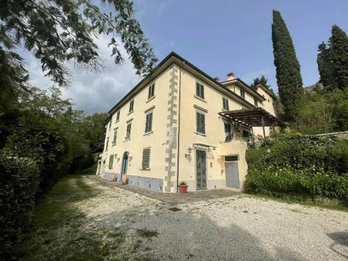 Picture of Villa For Sale in Pescia, Tuscany, Italy