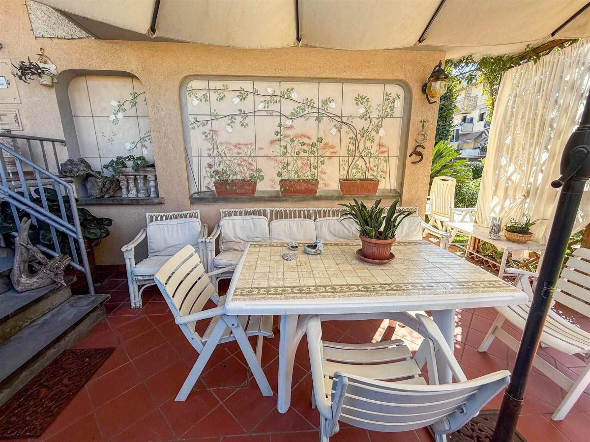 Picture of Villa For Sale in Viareggio, Tuscany, Italy