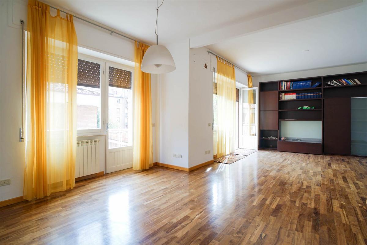 Picture of Apartment For Sale in Siena, Tuscany, Italy