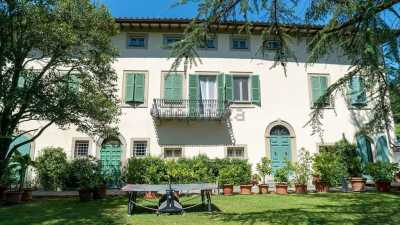 Villa For Sale in Lucca, Italy