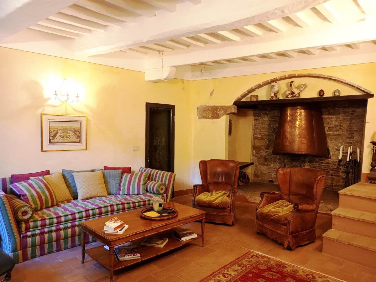 Picture of Apartment For Sale in Cetona, Tuscany, Italy