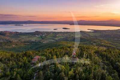 Home For Sale in Lisciano Niccone, Italy