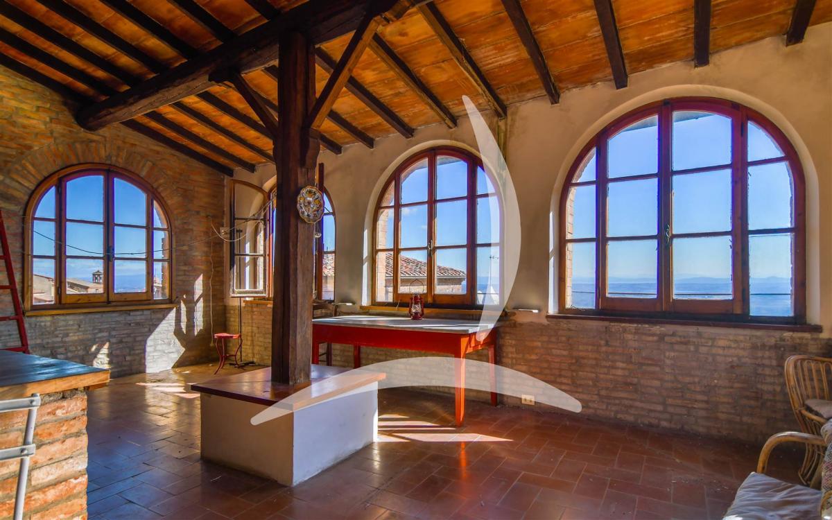 Picture of Home For Sale in Montepulciano, Tuscany, Italy