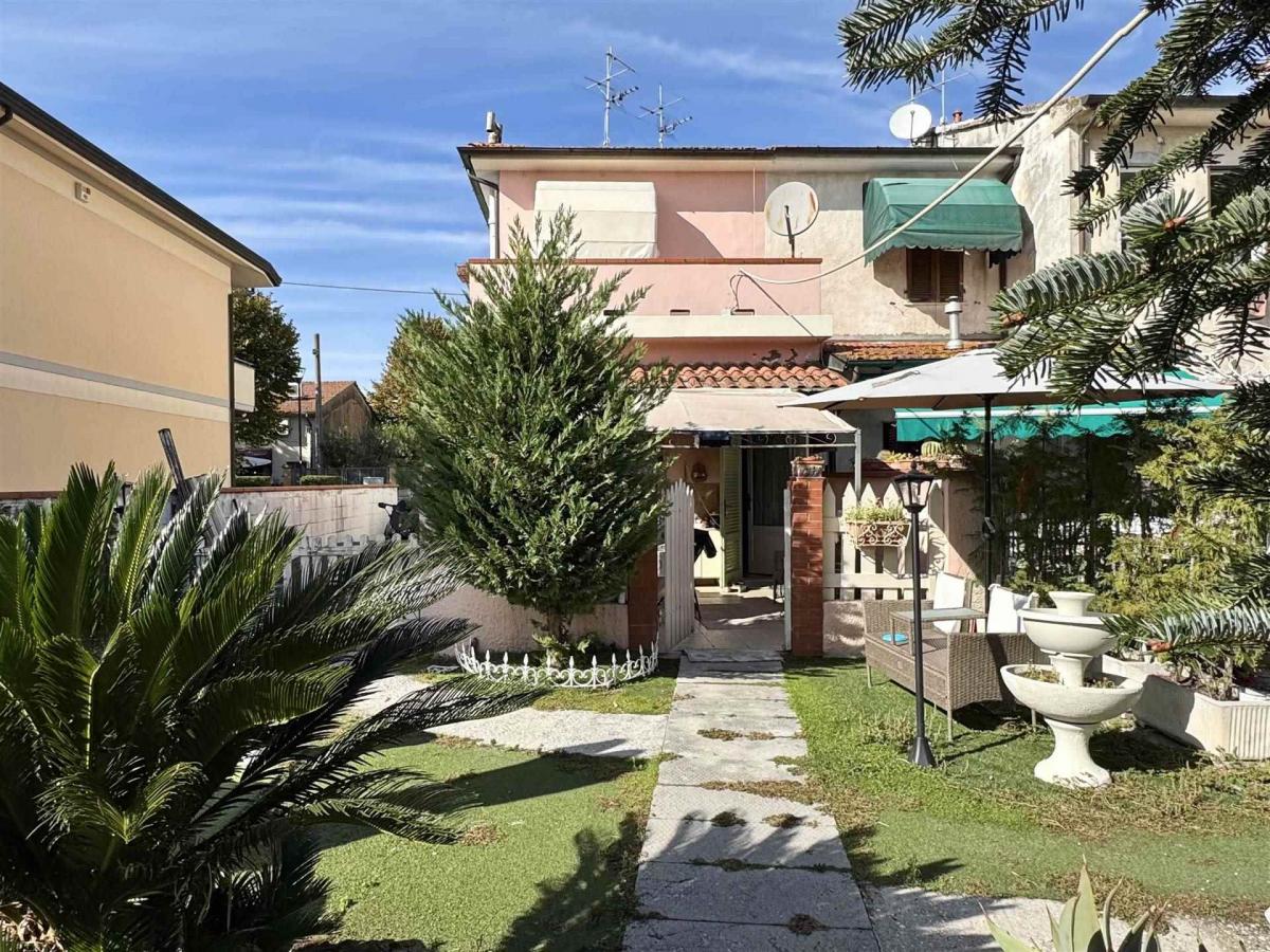 Picture of Home For Sale in Viareggio, Tuscany, Italy