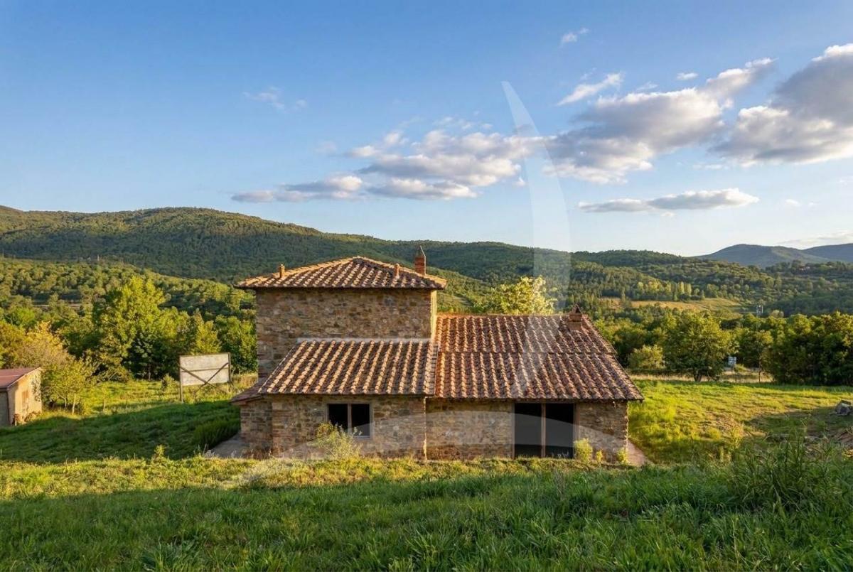 Picture of Home For Sale in Bucine, Tuscany, Italy