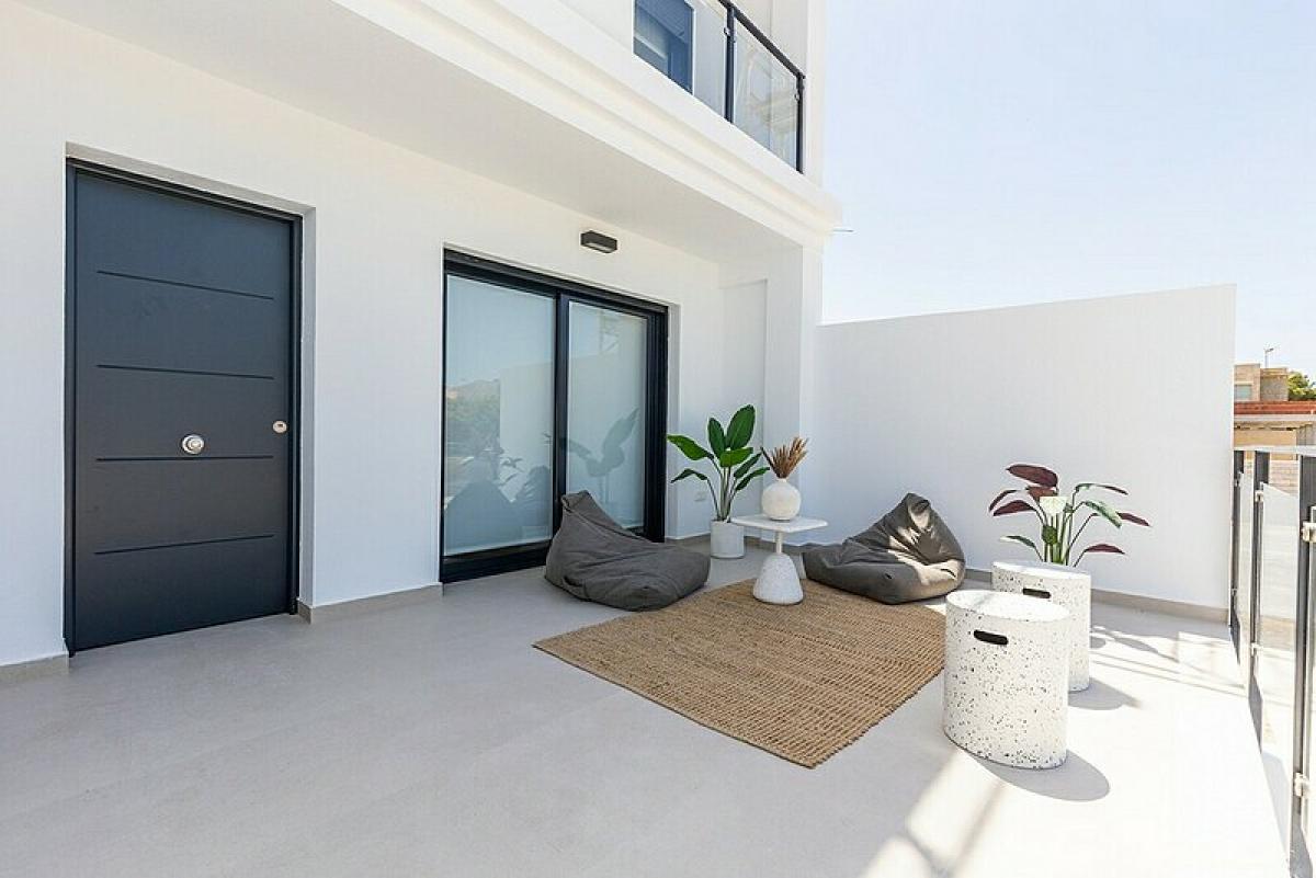 Picture of Villa For Sale in Rafal, Alicante, Spain