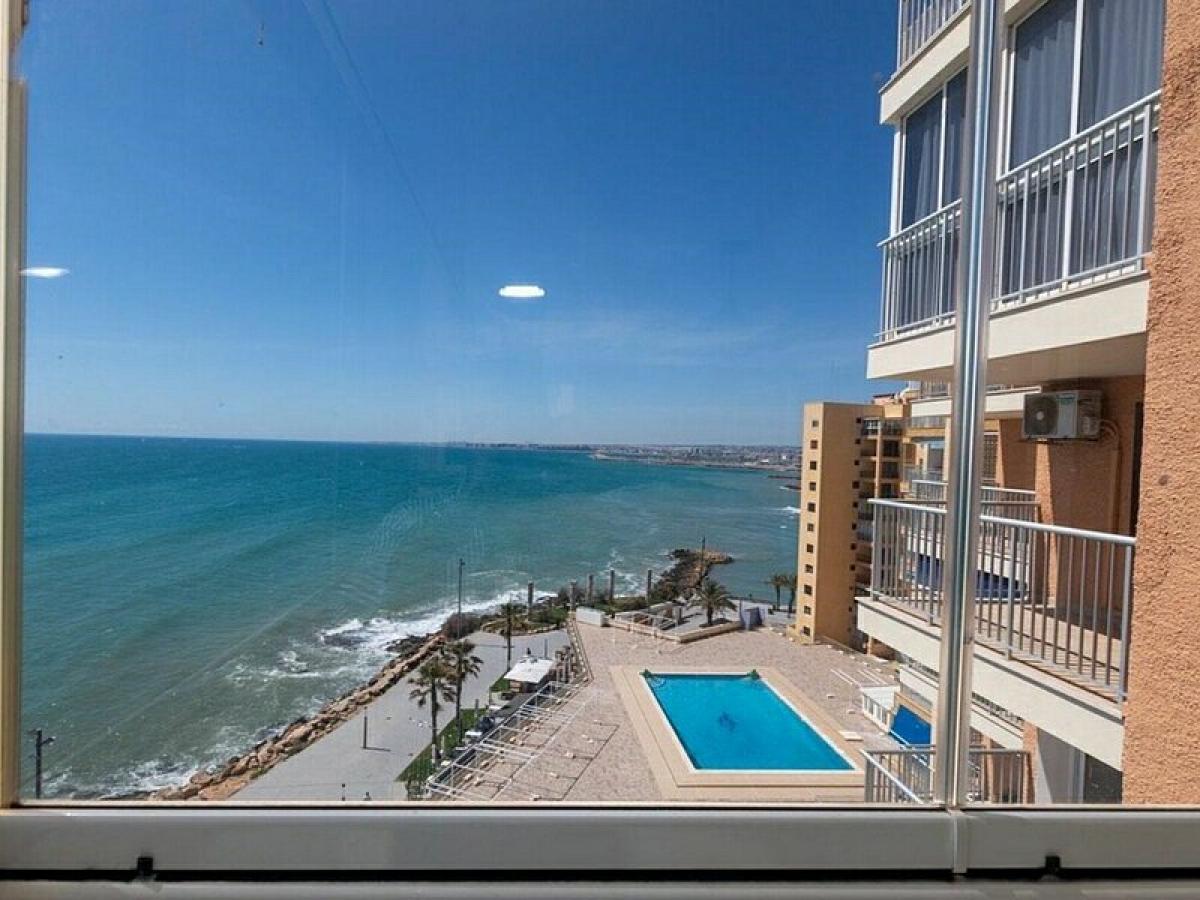 Picture of Apartment For Sale in Torrevieja, Alicante, Spain