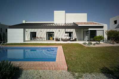 Villa For Sale in Peraleja Golf, Spain