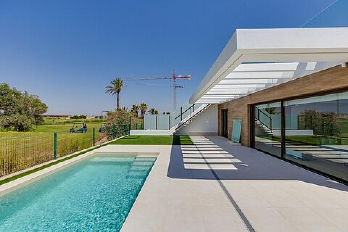 Picture of Villa For Sale in Los Alcazares, Alicante, Spain
