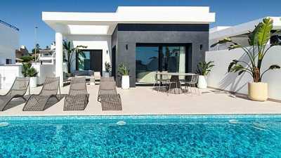 Villa For Sale in Ciudad Quesada, Spain