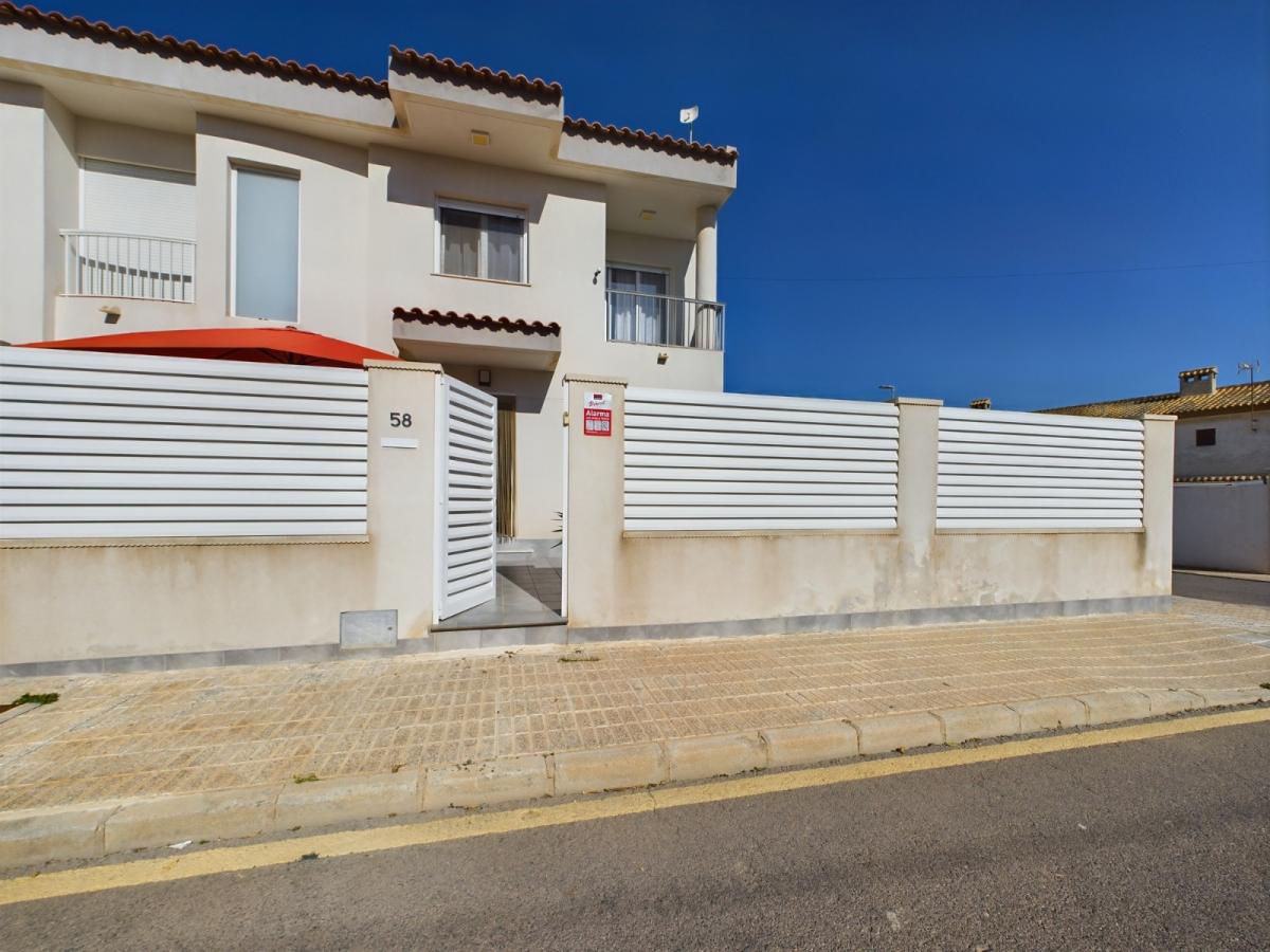 Picture of Villa For Sale in Los Alcazares, Alicante, Spain