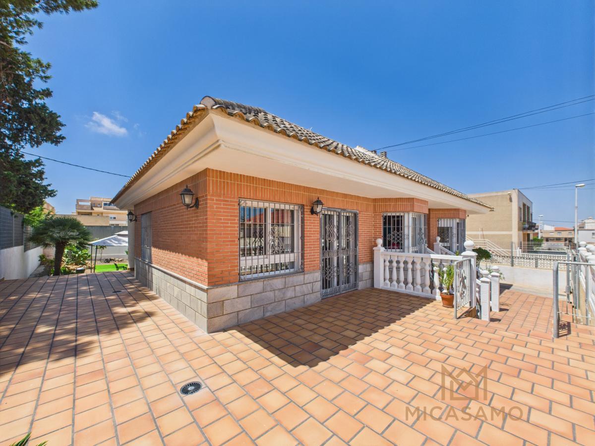 Picture of Villa For Sale in Los Nietos, Murcia, Spain