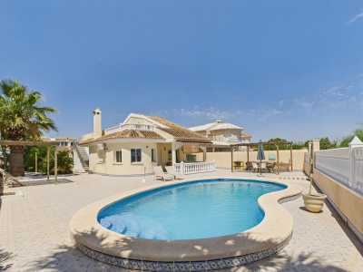 Villa For Sale in Los Urrutias, Spain