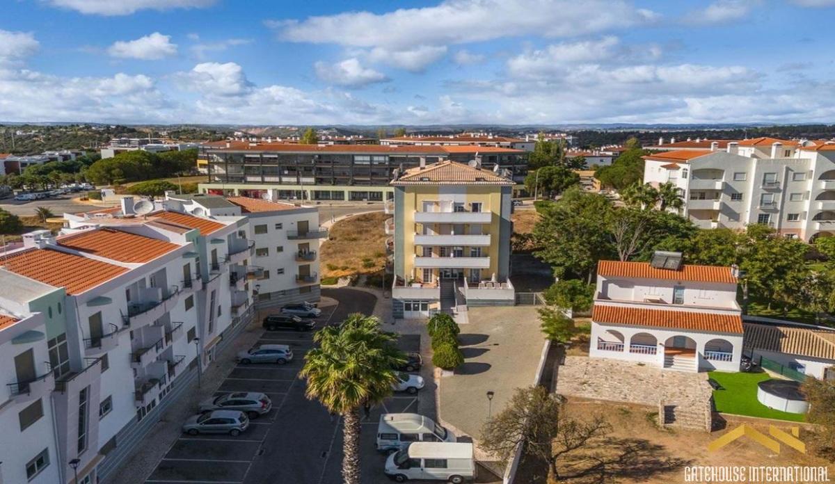 Picture of Apartment For Sale in Albardeira, Algarve, Portugal