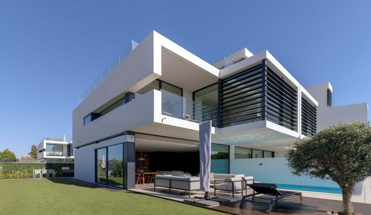 Picture of Villa For Sale in Loule, Faro, Portugal