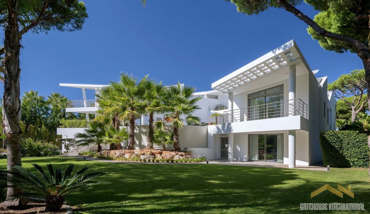 Picture of Villa For Sale in Almancil, Algarve, Portugal
