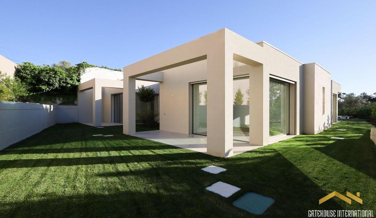 Picture of Villa For Sale in Almancil, Algarve, Portugal