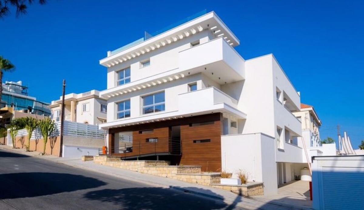 Picture of Apartment For Sale in Germasogeia, Limassol, Cyprus