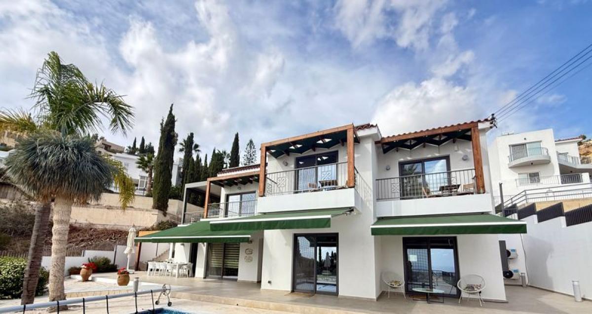 Picture of Villa For Sale in Peyia, Paphos, Cyprus